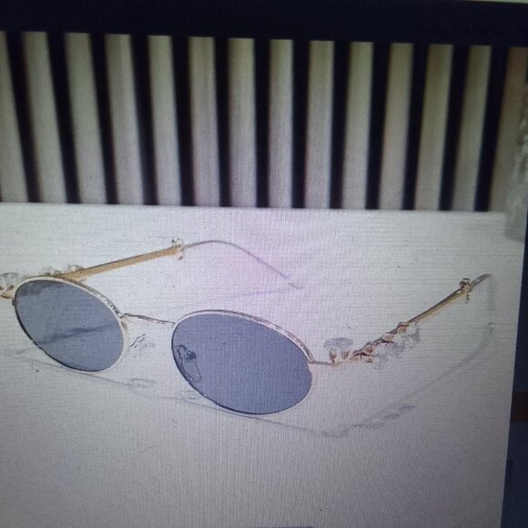 Bundle gift&luxury exquisite silver/white gold sunglass w decorative handles NWT